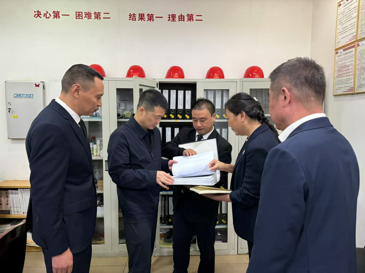 省尊龙凯时集团党委书记、董事长游勇国庆节期间调研督导旗下酒店经营及安全生产工作
