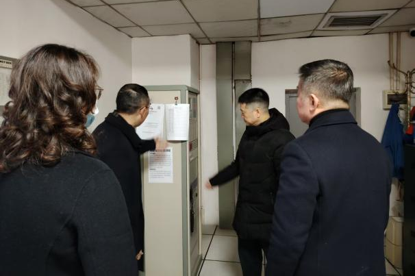 省尊龙凯时集团党委书记、董事长游勇检查督导春节安全生产并看望慰问干部员工